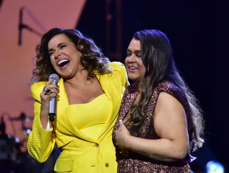 daniela-mercury-lamenta-ausencia-no-adeus-a-preta-gil:-“ela-merece-todas-as-homenagens”