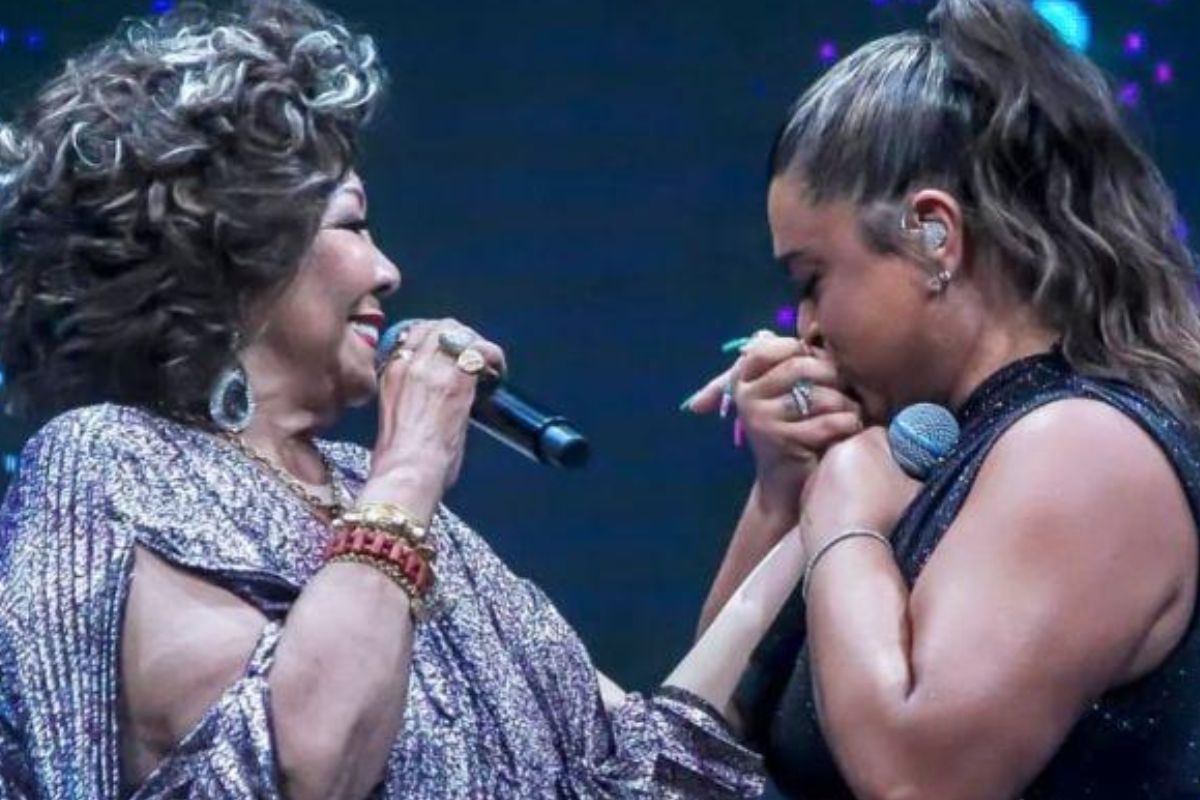 alcione-emociona-ao-dedicar-show-a-preta-gil:-“minha-filha”.-assista!