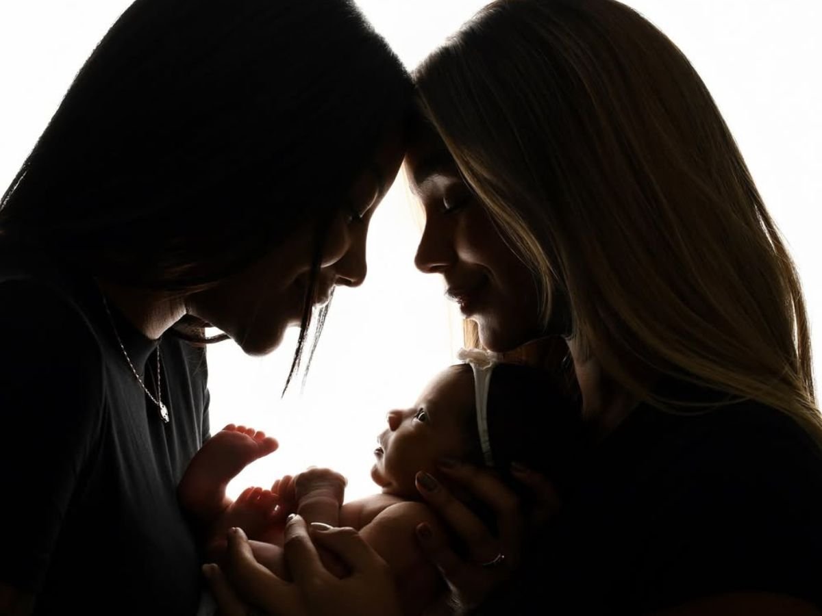 brunna-goncalves-revela-se-ludmilla-participa-da-rotina-de-cuidados-da-filha,-zuri