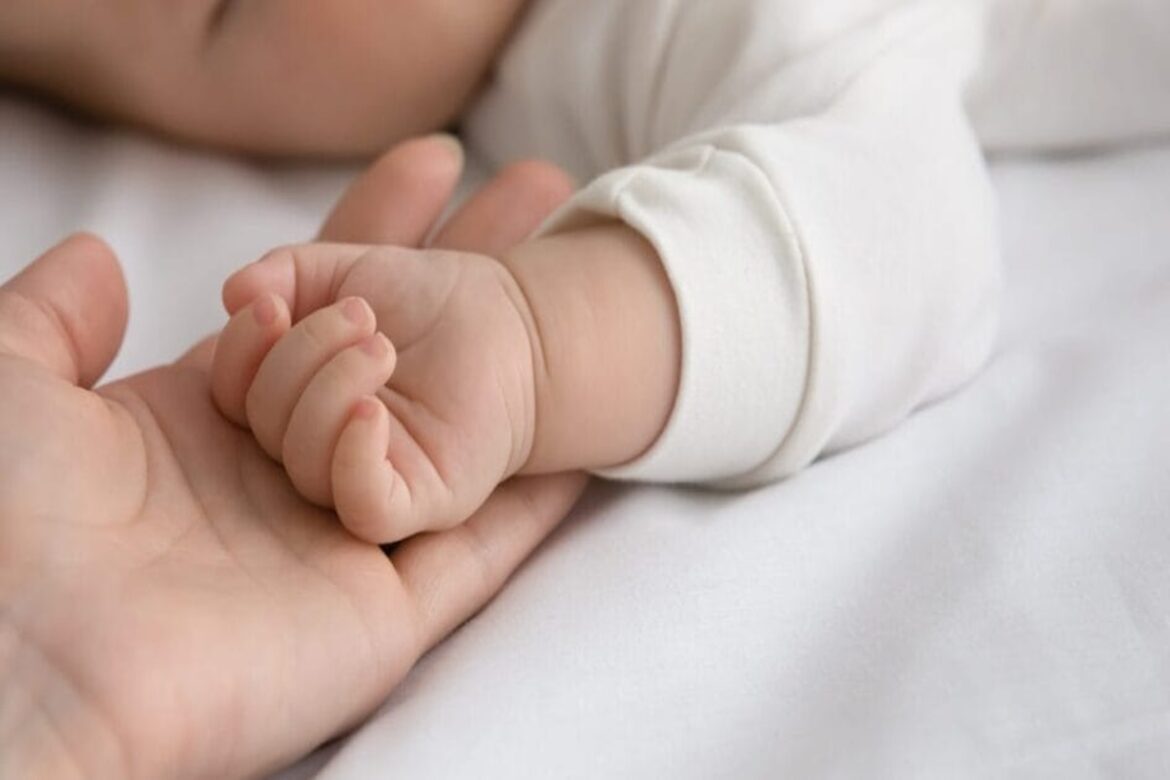 familia-acusa-hrc-de-negligencia-apos-morte-de-bebe-em-parto-induzido