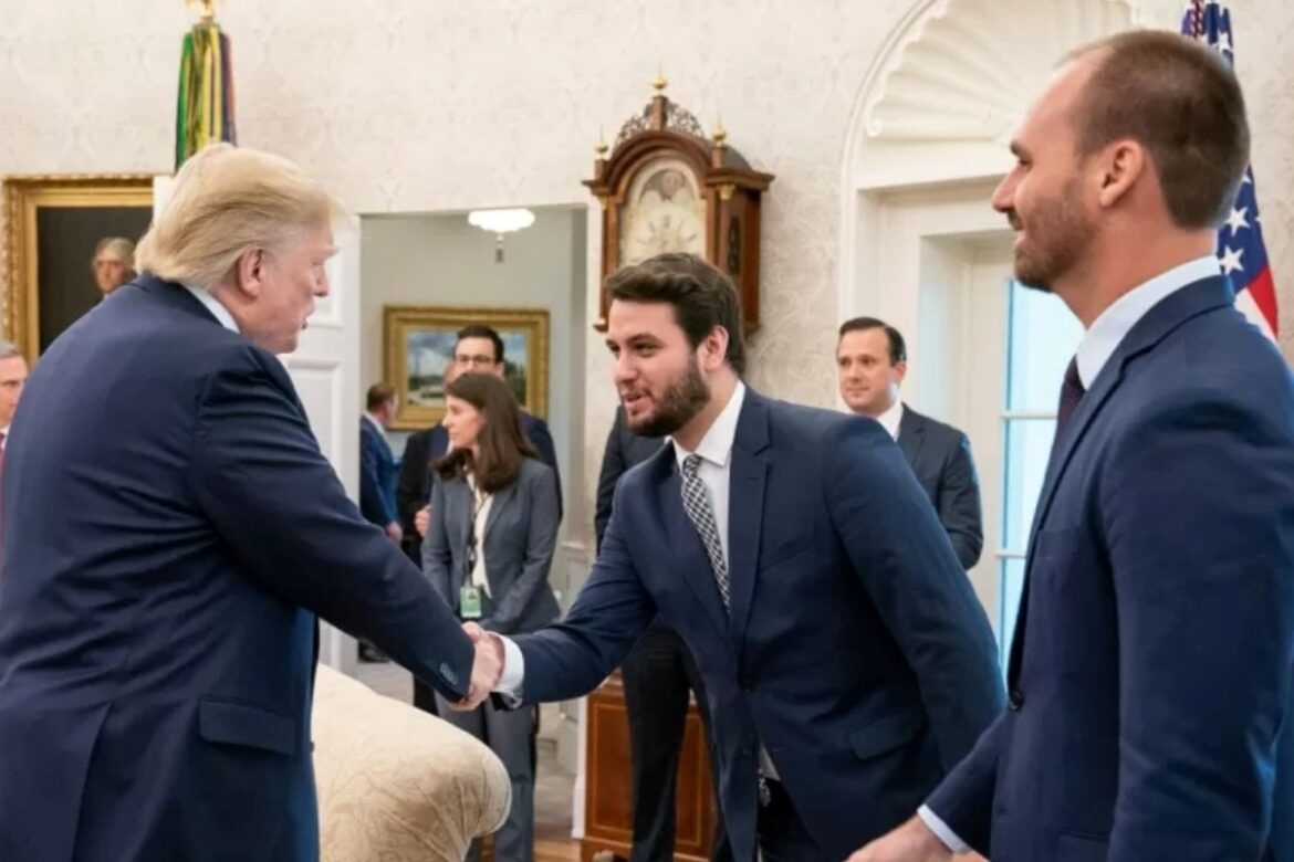 aliado-de-bolsonaro-comemora-editorial-favoravel-em-jornalao-dos-eua