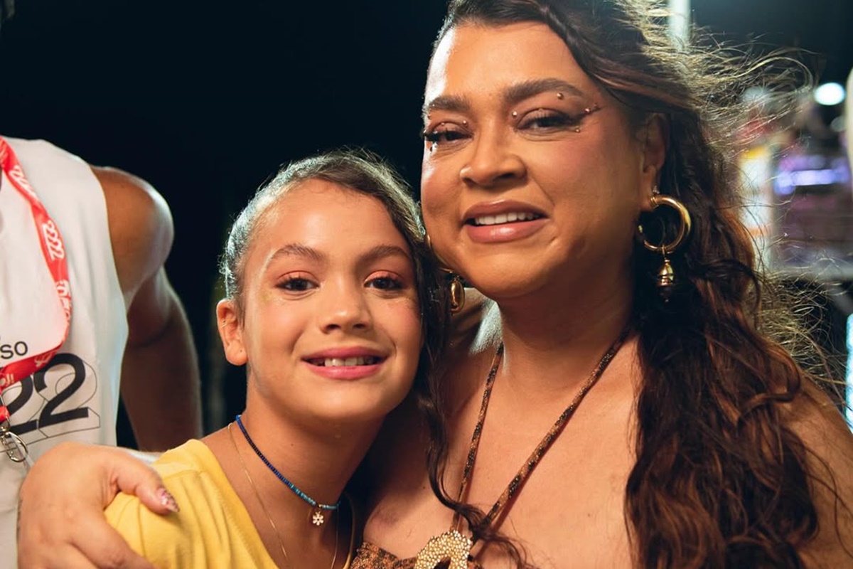 “dando-uma-aula”,-afirma-francisco-gil-sobre-luto-da-neta-de-preta-gil