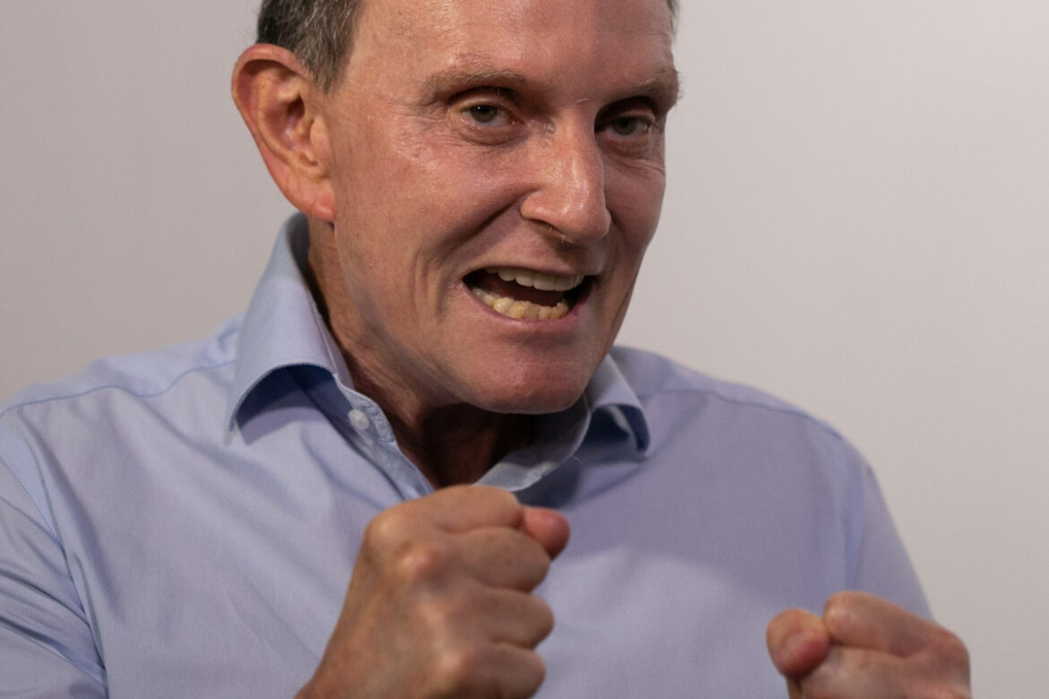 marcelo-crivella-vai-a-justica-do-df-contra-jovem-pan-e-google