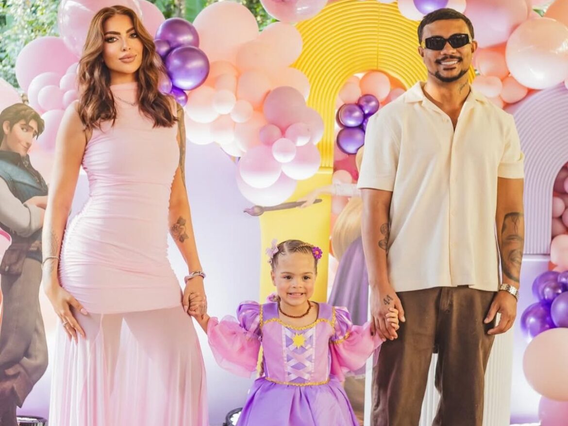 paz-selada!-xama-e-ex-companheira-se-unem-para-comemorar-aniversario-da-filha