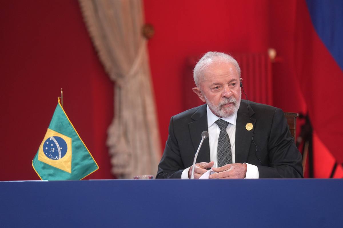 “quero-respeito”,-diz-lula-sobre-tarifaco-de-trump