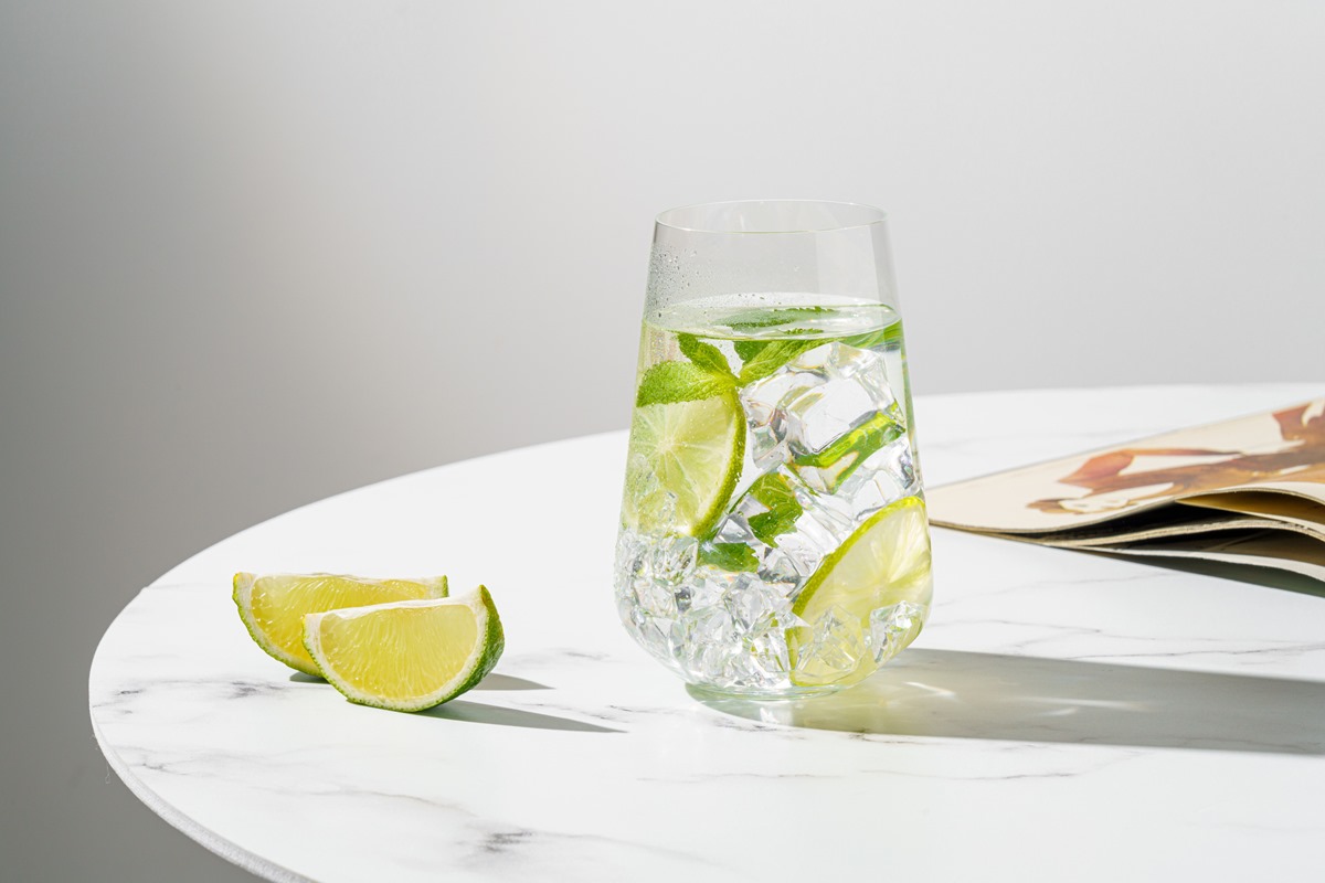 agua-com-limao-emagrece-mesmo?-5-mitos-da-alimentacao-saudavel