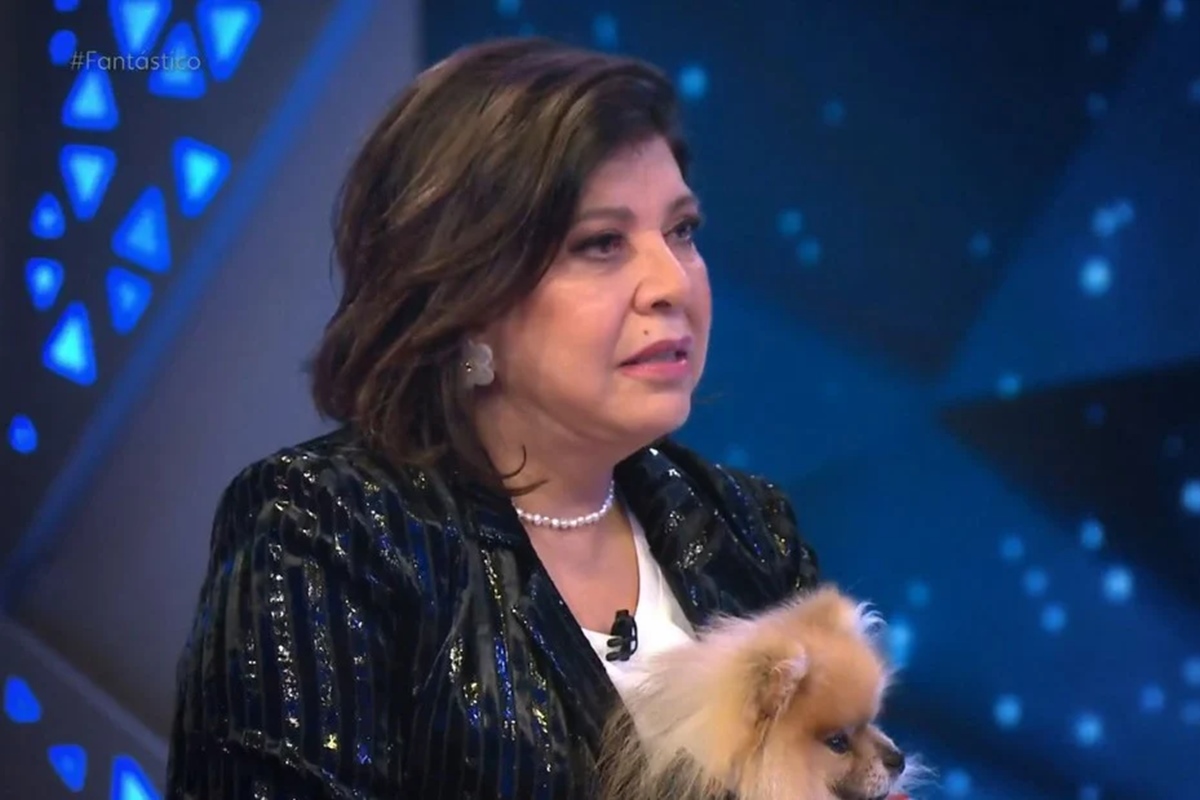 roberta-miranda-se-pronuncia-apos-chutar-homem-que-invadiu-o-palco