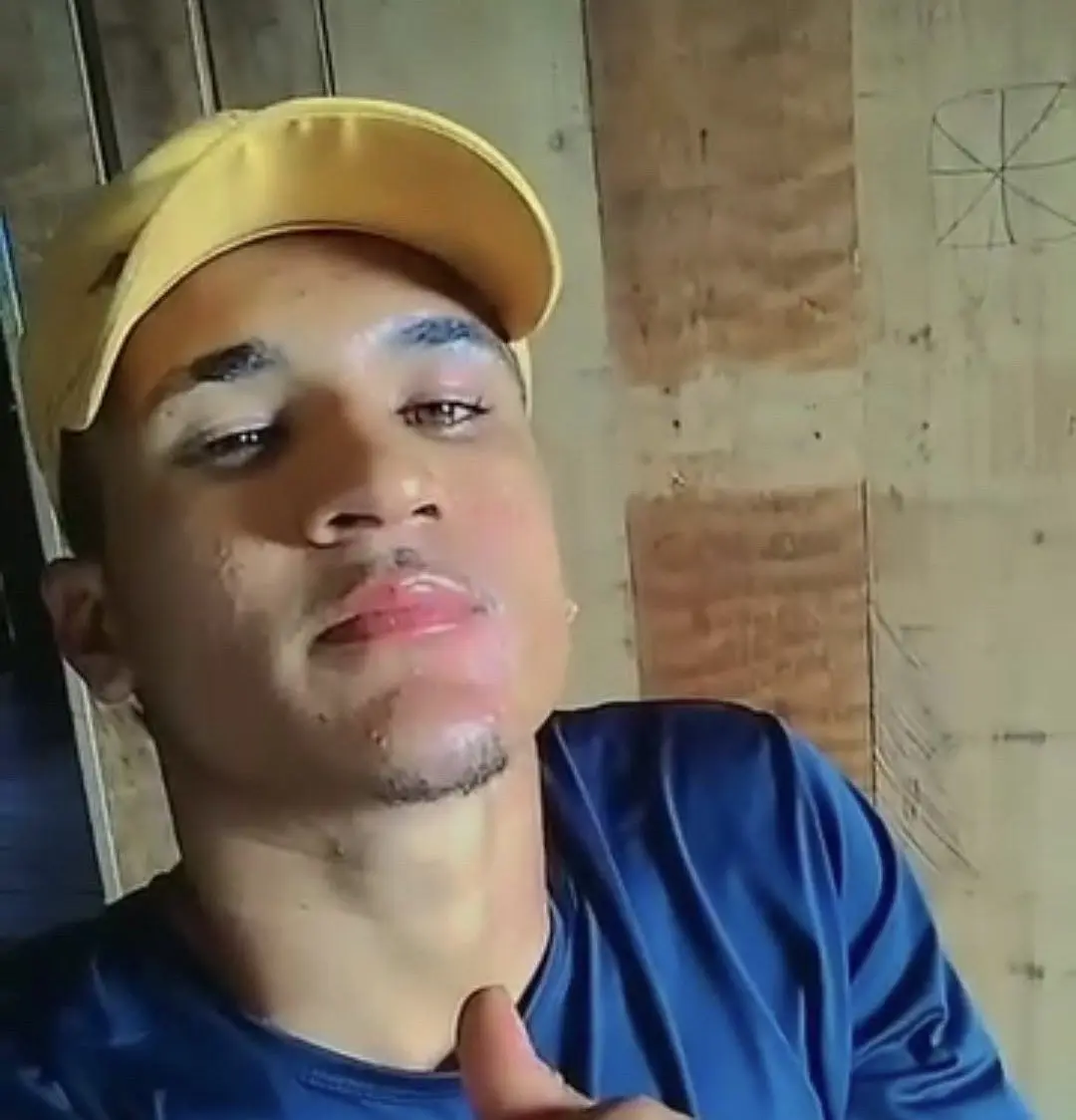 Jovem morre após cair em triturador de cerâmica para a fabricação de tijolos em Cruzeiro do Sul