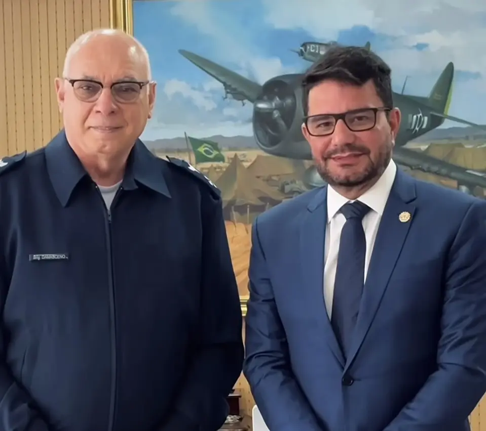 Em Brasília, Gladson confirma apresentação da Esquadrilha da Fumaça em Rio Branco e Cruzeiro do Sul