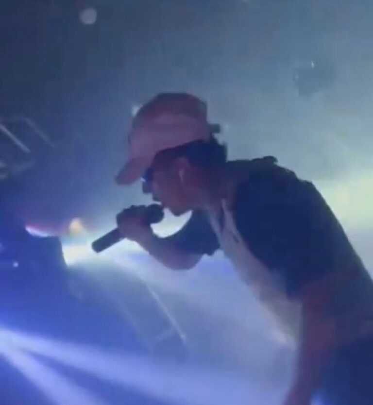 Vídeo mostra rapper acreano em boate cantando música com suposta apologia ao crime organizado