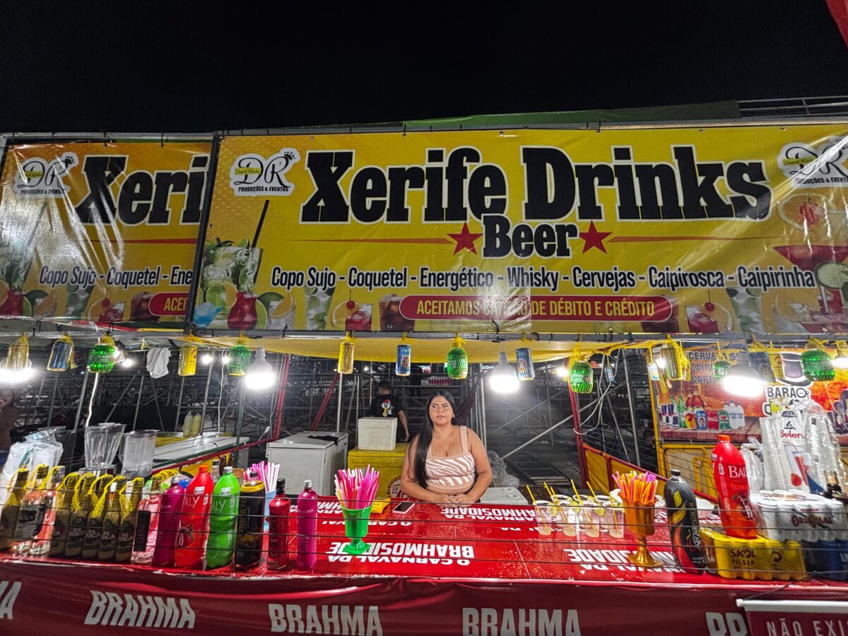 Barracas de bebida agitam as noites da Expoacre com preços entre R$ 5 até R$450; confira Barracas de bebida agitam as noites da Expoacre com preços entre R$ 5 até R$450; confira