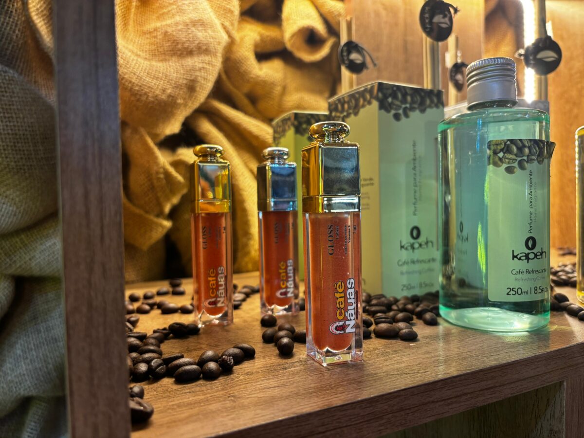 Conheça o gloss de café, lançamento de empresa acreana que está bombando na Expoacre Conheça o gloss de café, lançamento de empresa acreana que está bombando na Expoacre