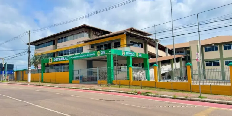 Detran define novo prazo para proprietários que tiveram veículos removidos regularizar situação