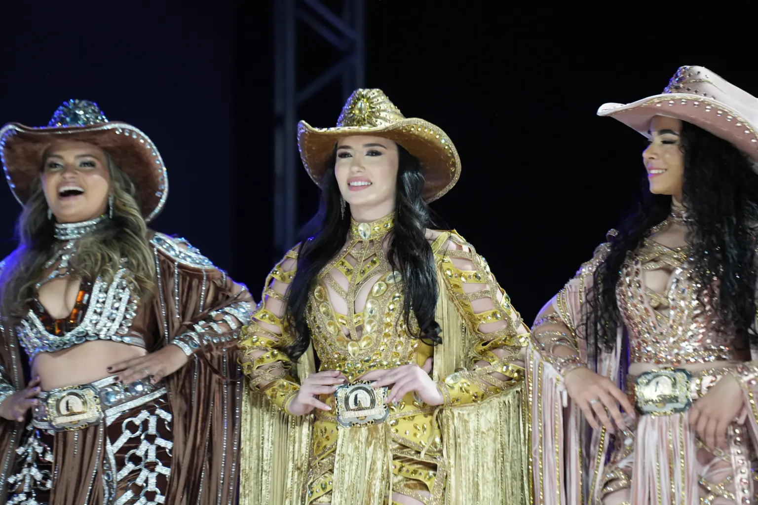 Camila Assunção é eleita a mais nova Rainha do Rodeio da Expoacre 2025; veja fotos e vídeo