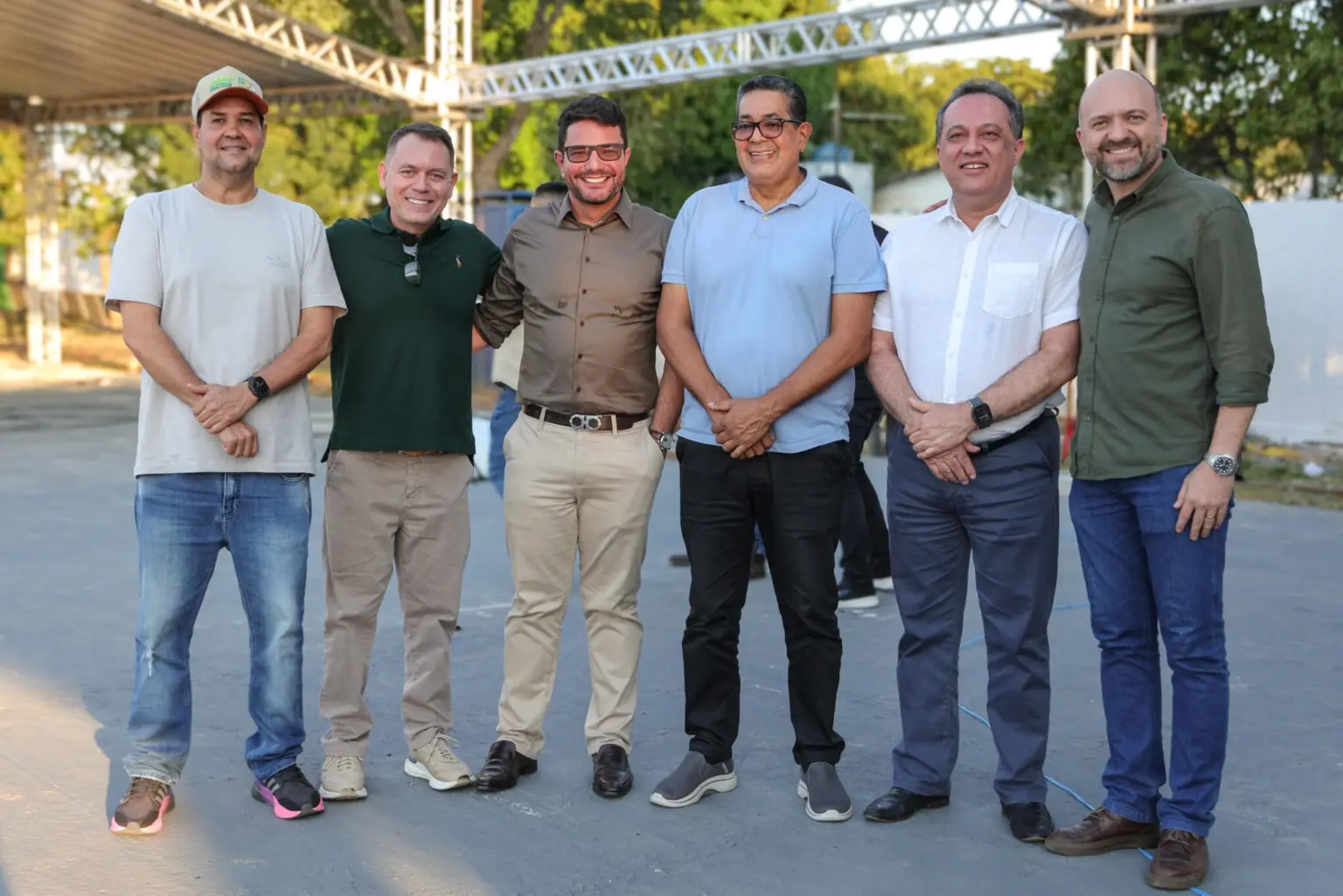 Governador Gladson Camelí acompanha obras no Parque de Exposições