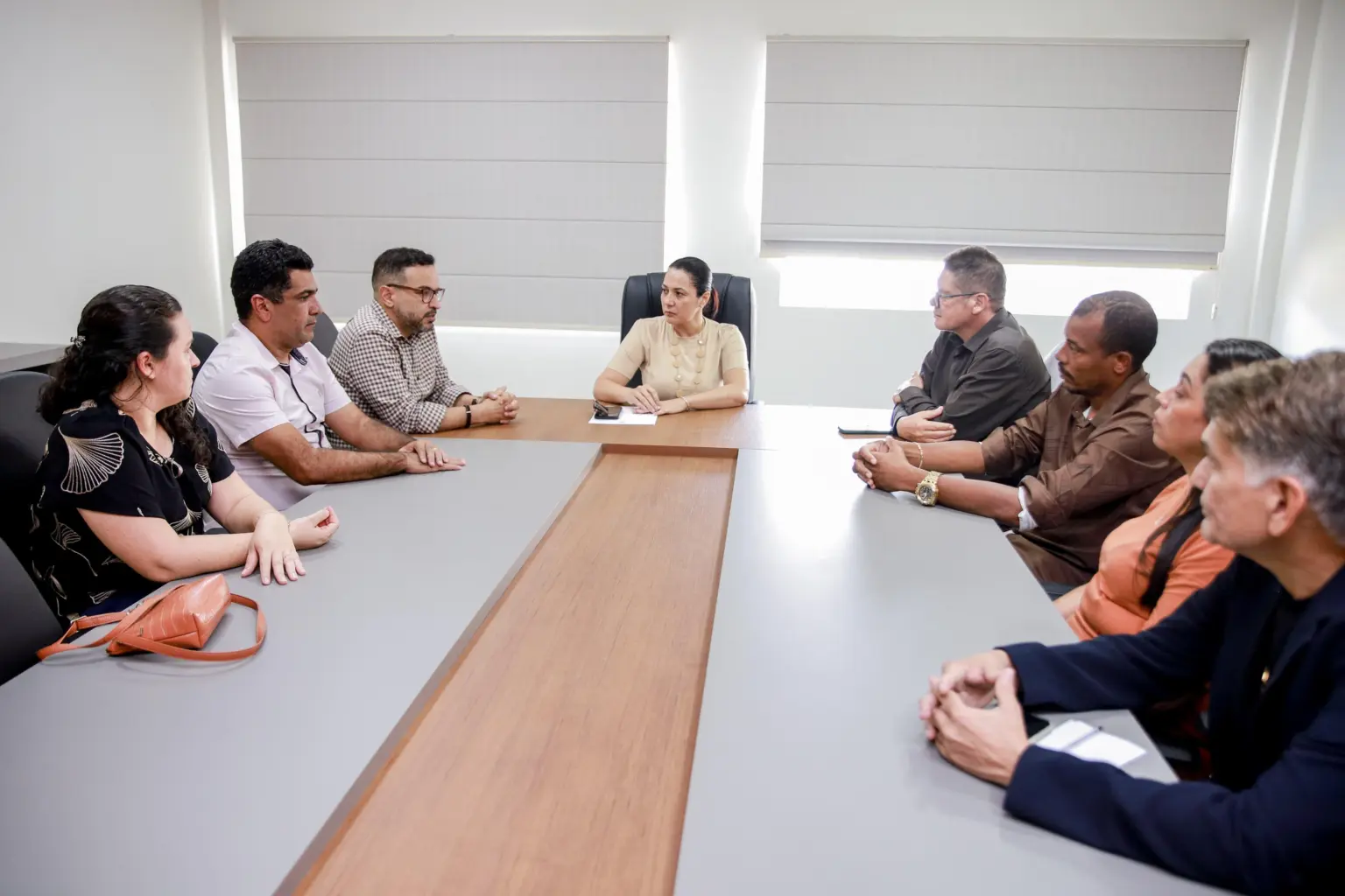 Mailza recebe vereadores de Plácido de Castro e de Rio Branco e amplia proximidade com base no interior