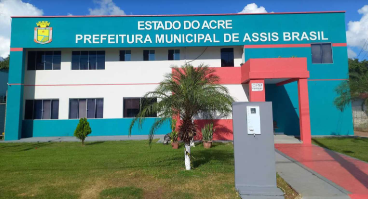 A prefeitura de Assis Brasil abriu um processo seletivo simplificado para a contratação temporária de profissionais da área da educação.