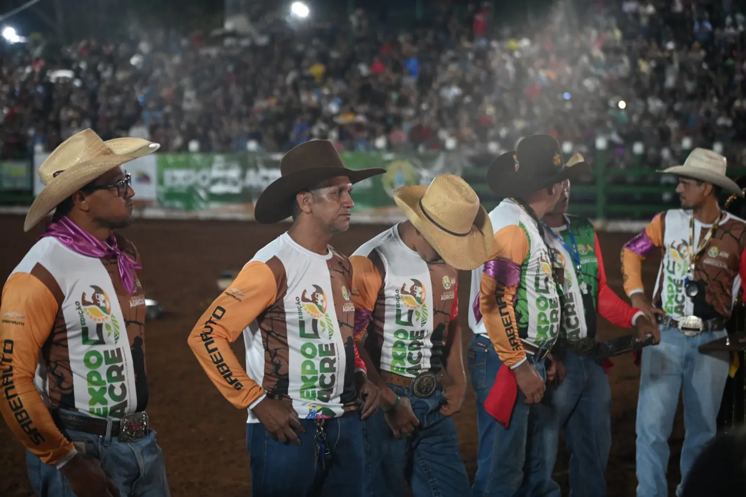 Chuva forte cancela primeira noite de rodeio da Expoacre 2025