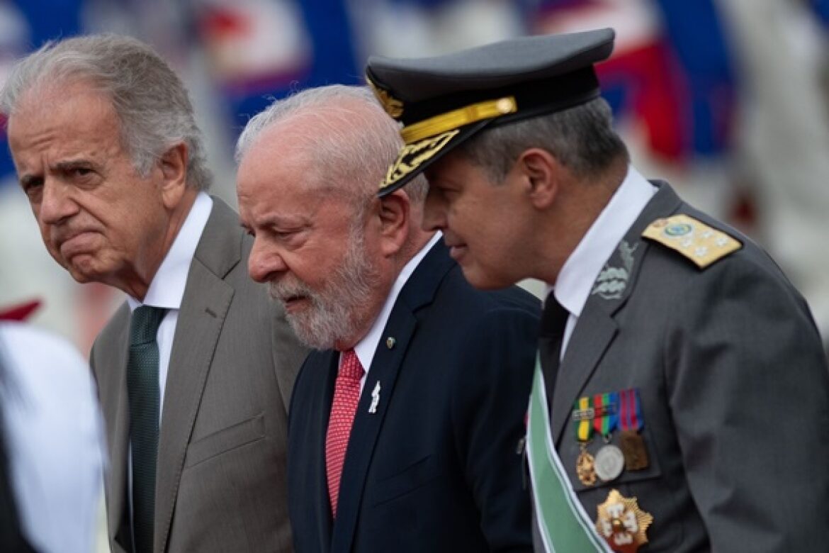 por-que-a-reuniao-de-lula-com-comandantes-militares-durou-quase-2h