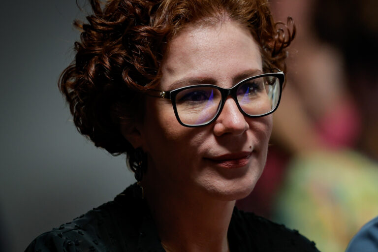 Presa na Itália, Zambelli ganha tempo em processo na CCJ da Câmara