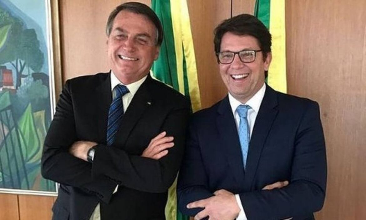 mario-frias-defende-anistia-e-diz-que-constituicao-foi-“jogada-fora”