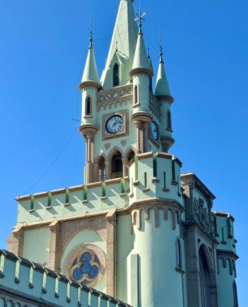 e-big!-bruna-marquezine-ganha-surpresa-de-aniversario-durante-festival-no-rio