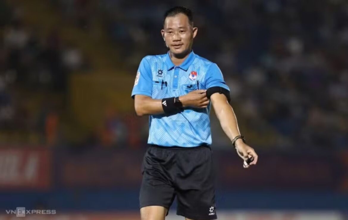 arbitro-fifa-tem-mal-subito-durante-exame-fisico-e-morre-aos-43-anos