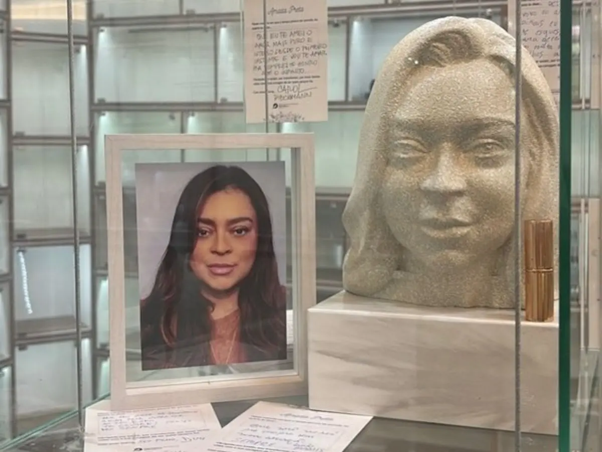 Última homenagem a Preta Gil: busto e tributo de amigos marcam despedida em cemitério