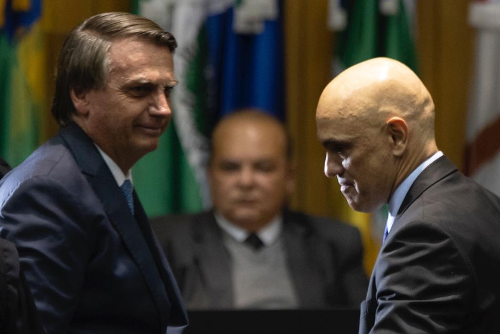 bolsonaro-paga-para-ver.-alexandre-de-moraes-dobra-a-aposta