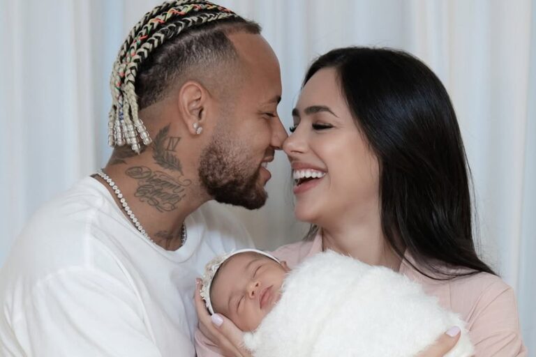 Bruna Biancardi comemora 1º mês de Mel e posta clique raro da pequena