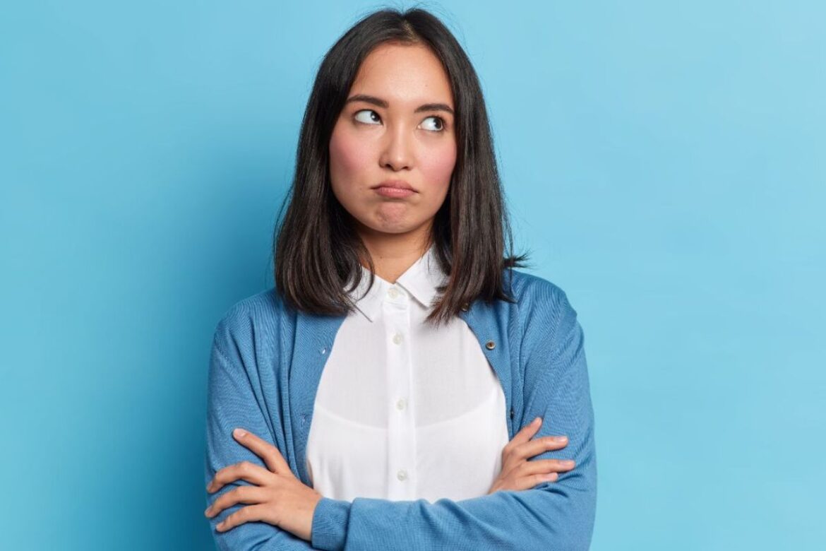 como-cada-signo-reage-ao-levar-bolo-em-um-encontro-romantico