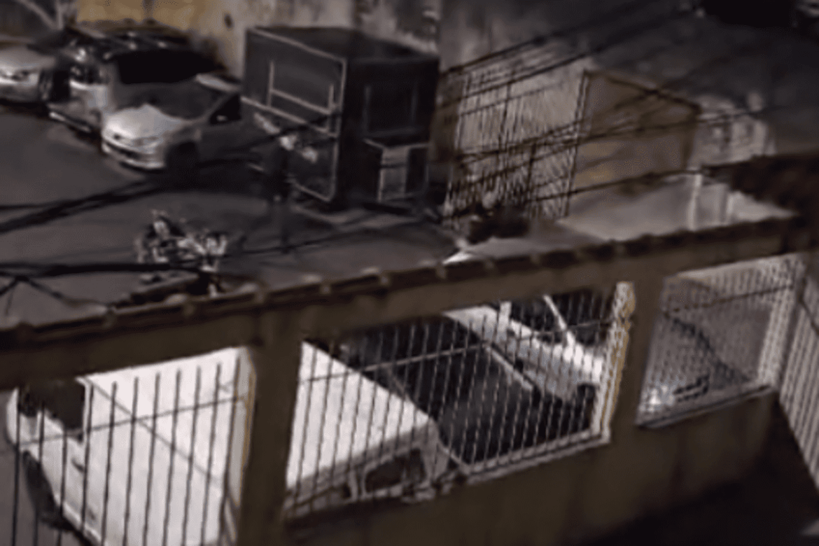 video:-homem-e-baleado-a-queima-roupa-por-motoqueiro:-“quer-morrer?”