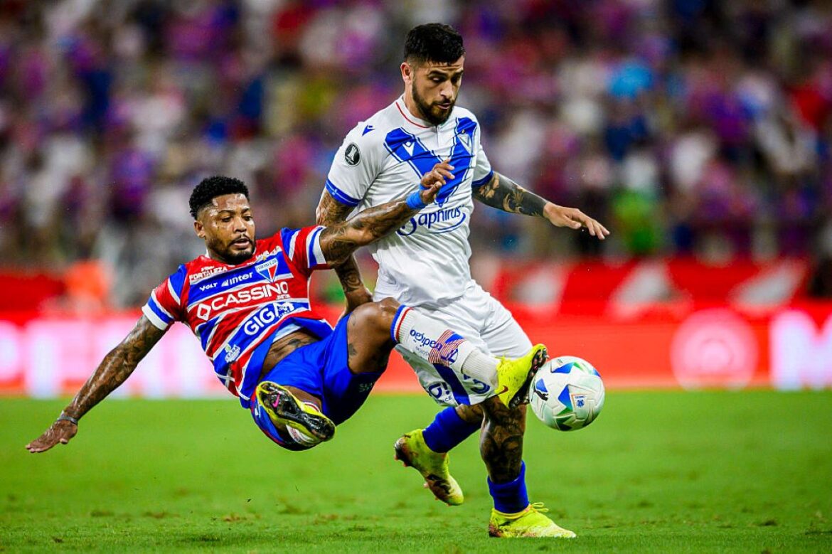 em-jogo-de-pouca-inspiracao,-fortaleza-e-velez-empatam-na-libertadores