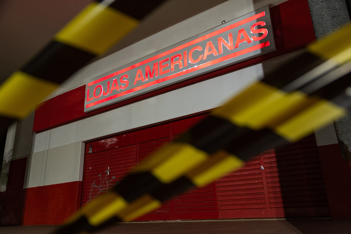 americanas-fecha-2o-trimestre-no-vermelho,-mas-diminui-prejuizo