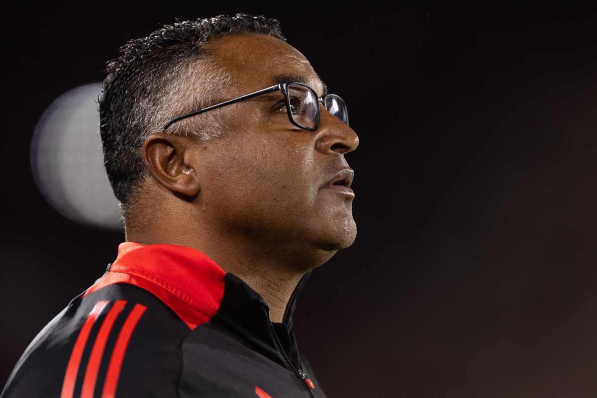 roger-machado-avalia-sequencia-de-jogos-contra-o-flamengo-apos-derrota