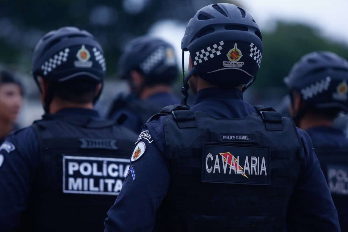 entidade-sai-em-defesa-de-pms-e-questiona-papel-do-gsi-e-da-abin-no-8/1