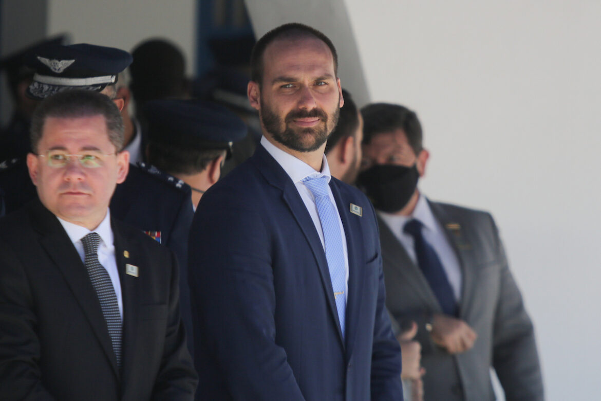 eduardo:-eua-aplicara-novas-sancoes-a-autoridades-brasileiras.-video