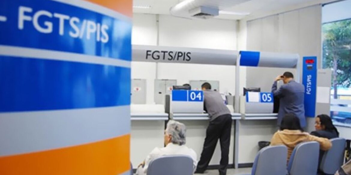 caixa-libera-abono-salarial-para-nascidos-em-novembro-e-dezembro