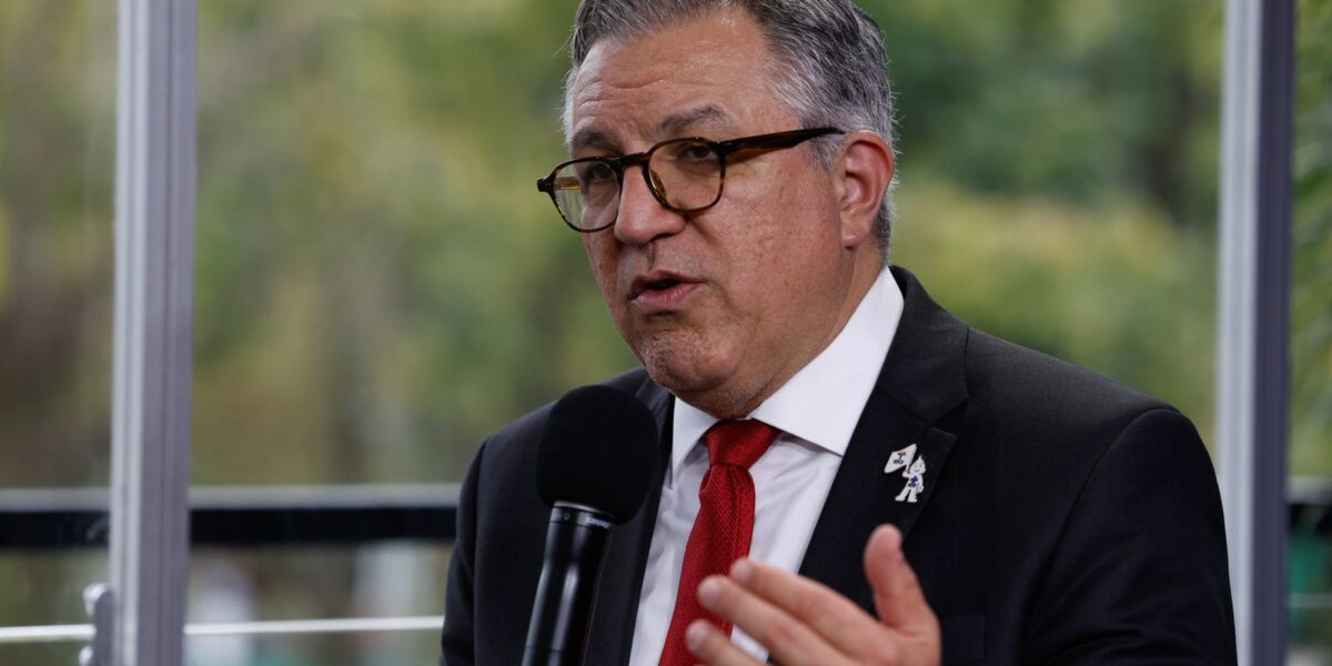 eua-cancelam-vistos-da-filha-e-da-esposa-do-ministro-alexandre-padilha