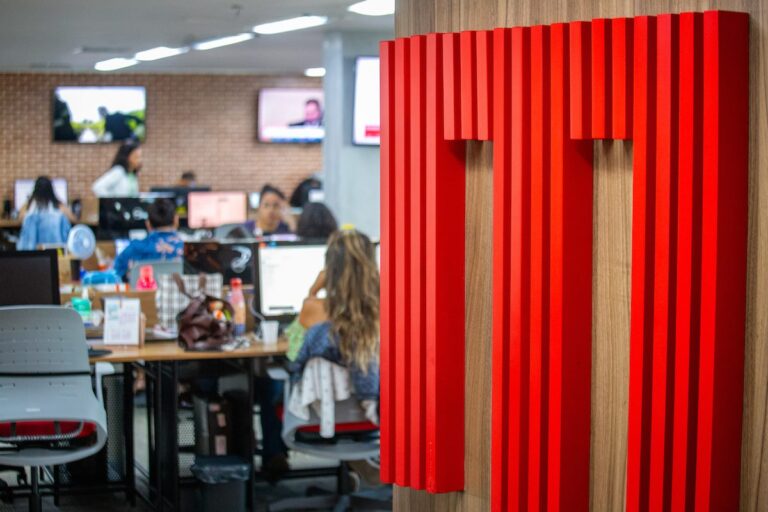 Dois jornalistas do Metrópoles são eleitos entre os 100+ Admirados