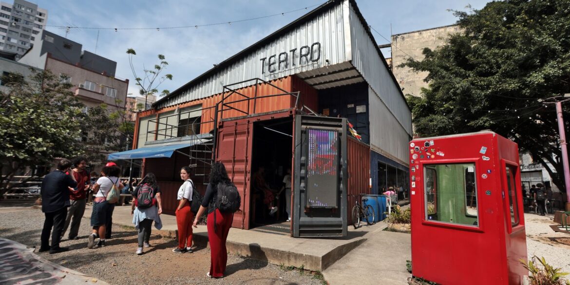 mp-questiona-nunes-sobre-ordem-contra-artistas-do-teatro-de-conteiner