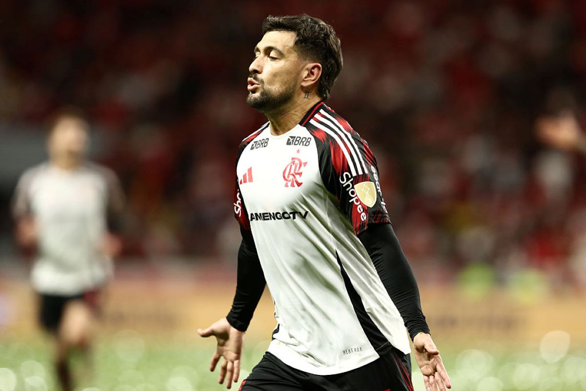 com-duas-vitorias,-flamengo-elimina-inter-e-avanca-na-libertadores