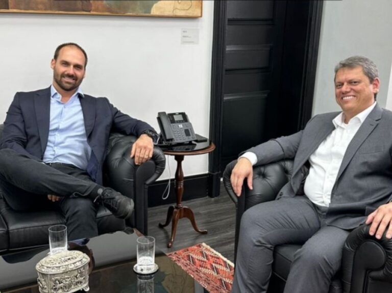 Cargos e Faria Lima acirraram racha entre Eduardo Bolsonaro e Tarcísio