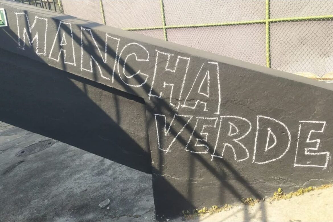 torcida-do-vasco-espalha-provocacoes-a-corintianos-em-sao-januario