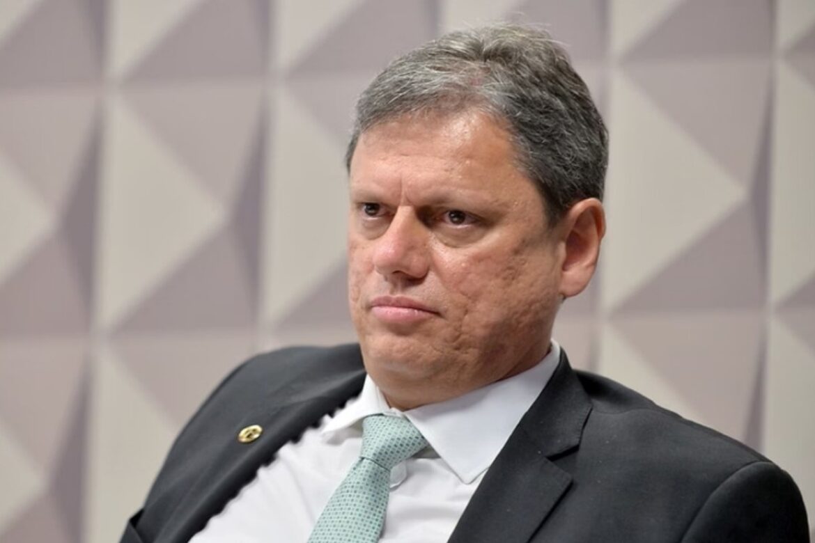 tarcisio-intensifica-idas-a-brasilia-em-meio-a-especulacoes-sobre-2026