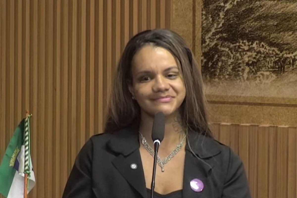 “estou-me-reerguendo”,-diz-mulher-vitima-de-61-socos-do-ex-namorado