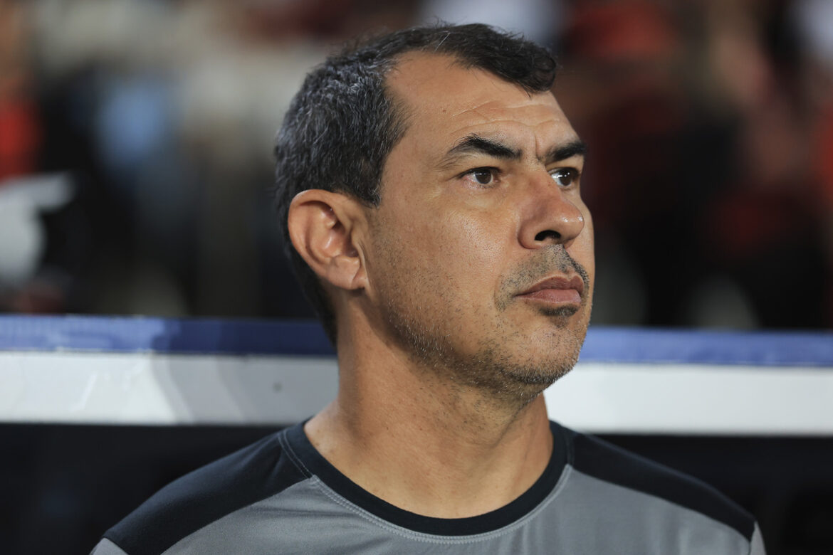 carille-coloca-futuro-em-cheque-apos-goleada:-“noite-horrivel”