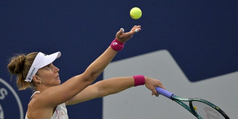 Bia Haddad sofre, mas vence britĂąnica Kartal em estreia no US Open