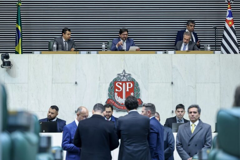 Lei aprovada na Alesp pode dar R$ 7 bilhões em descontos a fazendeiros