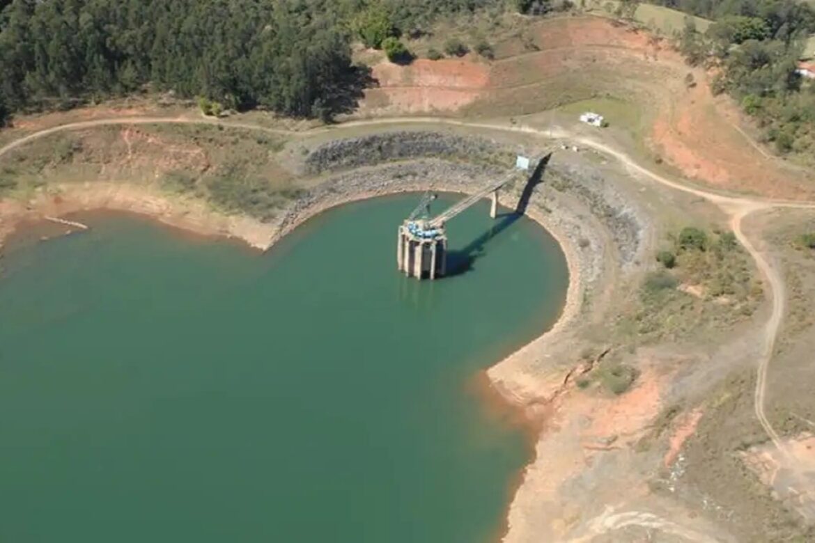 crise-hidrica?-entenda-cenario-que-fez-sabesp-reduzir-pressao-da-agua